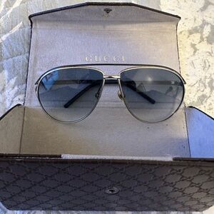Gucci Aviator Sunglasses Unisex LIKE NEW